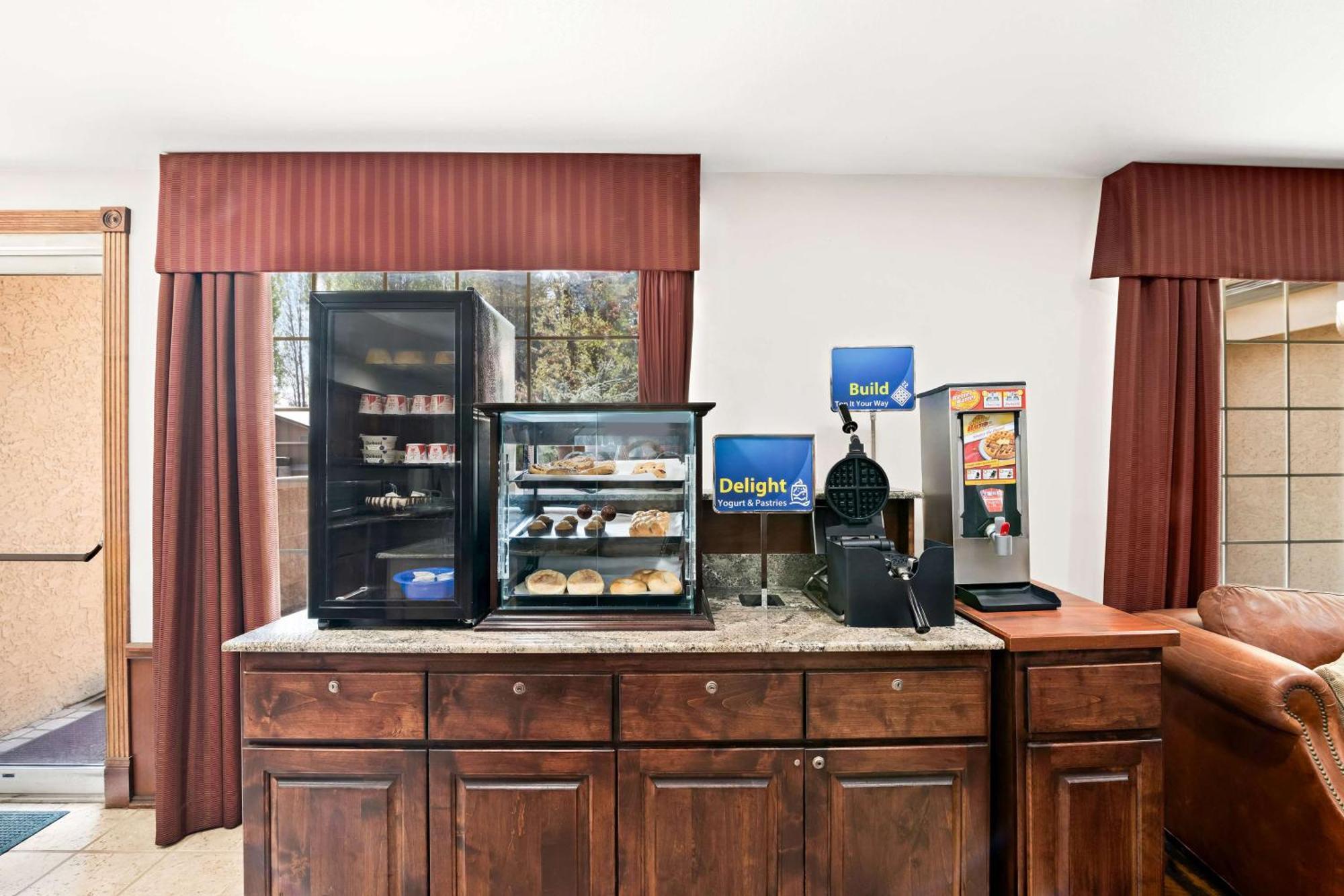 Best Western Newberry Station La Pine Exterior foto