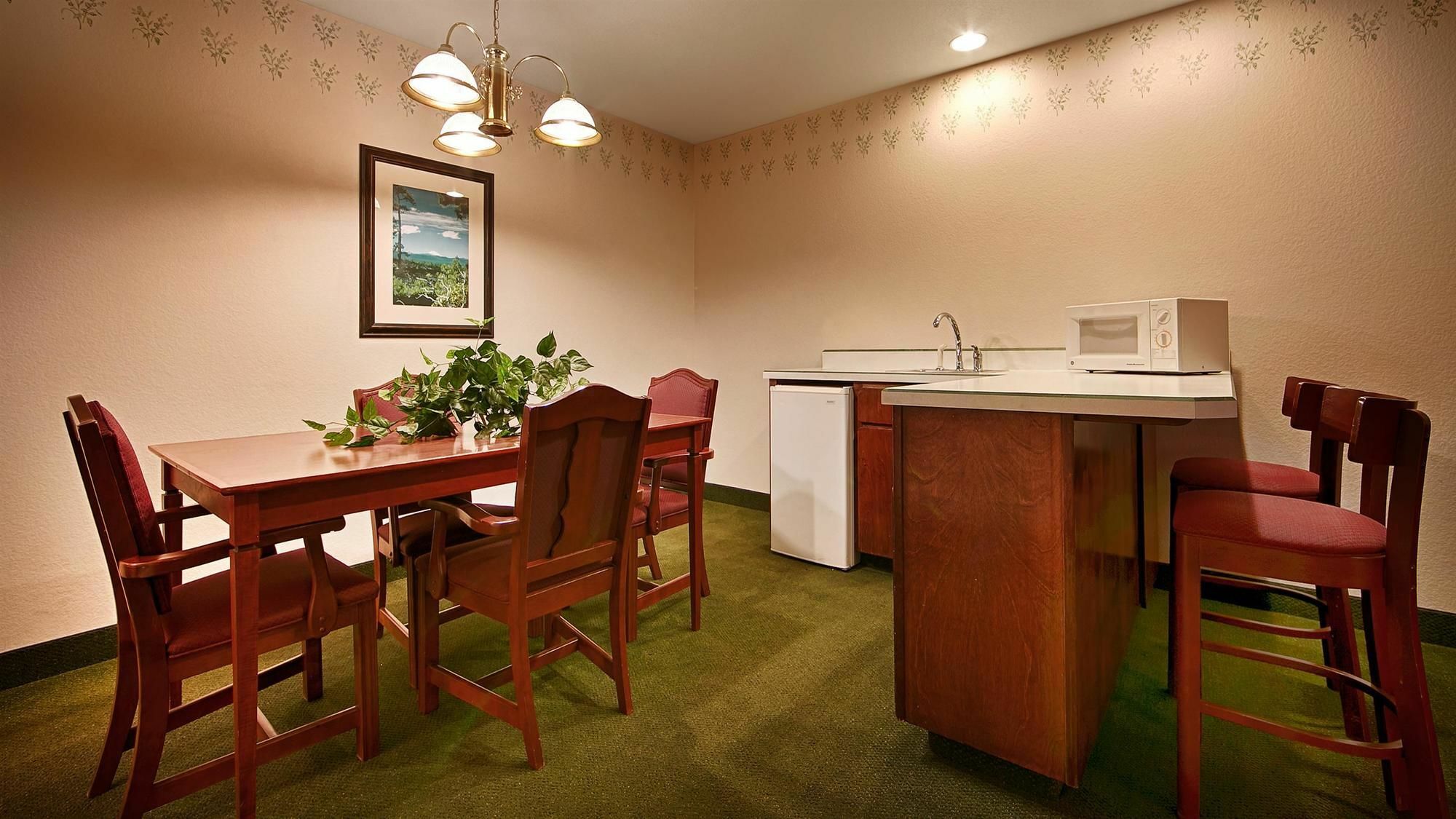 Best Western Newberry Station La Pine Exterior foto